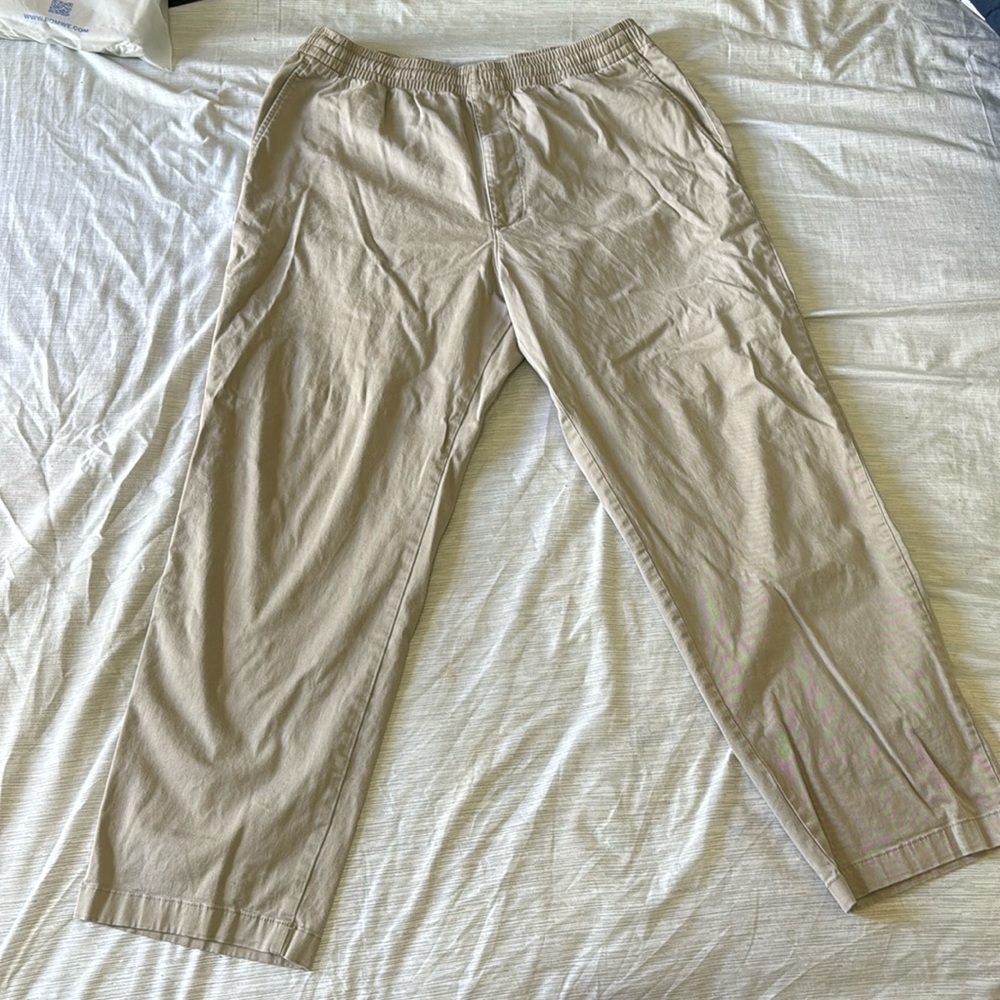 Uniqlo’s Tan Khaki